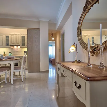 Apartment Giovanna's Lux *